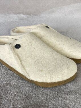 Birkenstock Zermatt Slippers Womens Size 7 EU 38 Ecru White Felt Wool Clog Shoes